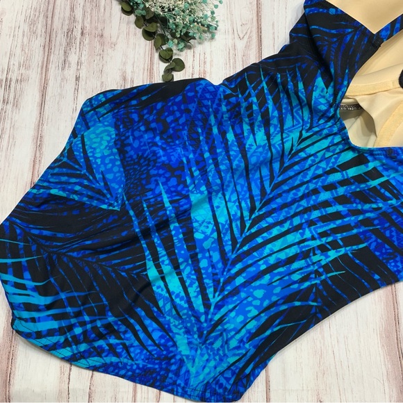 NWT MIRACLESUIT Shadowcat Siren One Piece Swimsuit - Picture 8 of 11